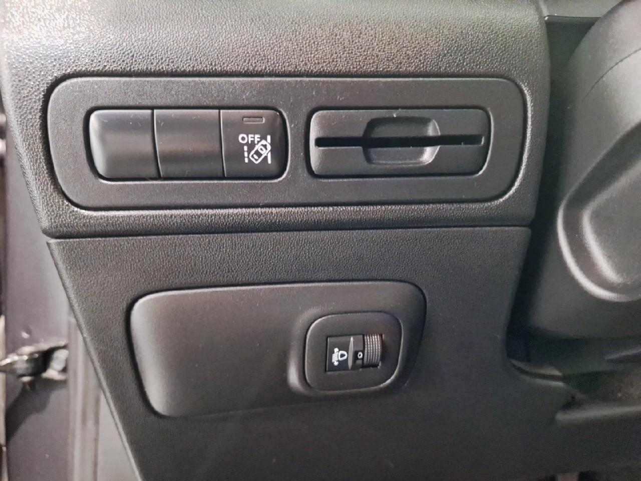 Citroën C3 Aircross puretech 130 s&s eat6 shine pack — photo 24