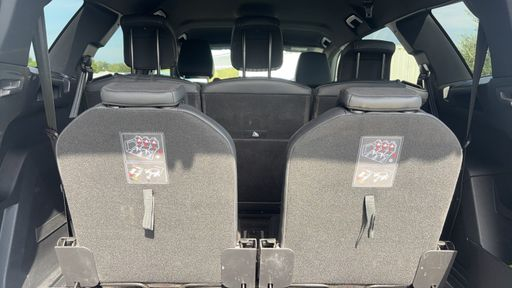 Peugeot 5008 1.5 BlueHDi 130 EAT8 - GT – 2023 – 78451 km – Diesel – Boîte Automatique — photo 18
