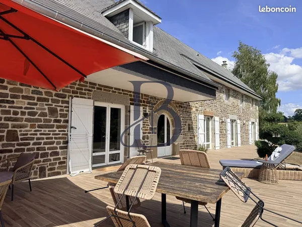Maison 6 pièces 246 m²