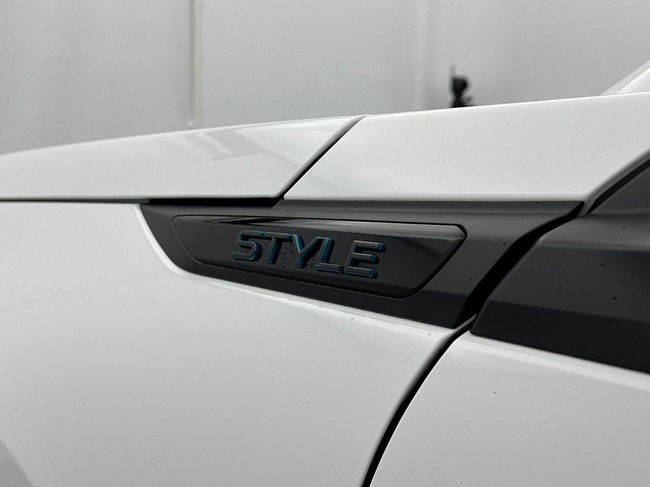Peugeot 2008 puretech 100 s&s bvm6 style — photo 31