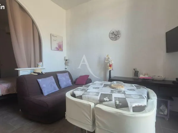 Studio 1 pièce 21 m²