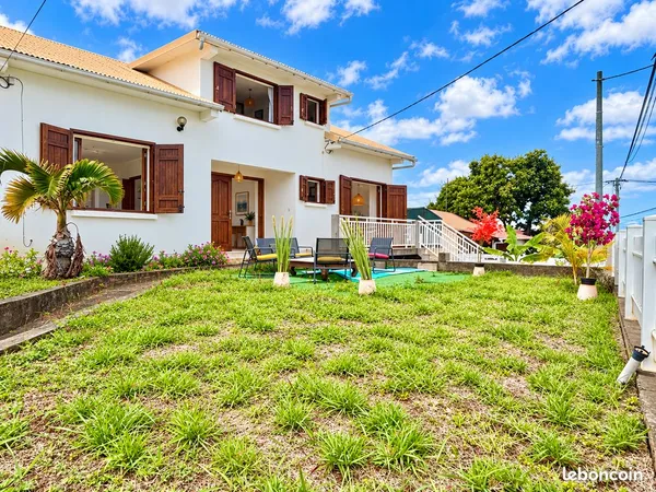 🌴 Villa 330m2 divisée en 6 logements 🌺 Idéal investisseur