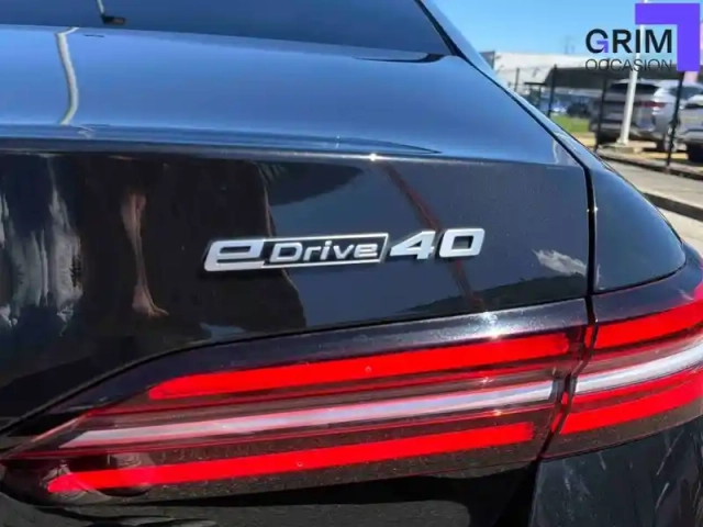 Bmw Serie 5 i5 edrive40 340 ch — photo 26