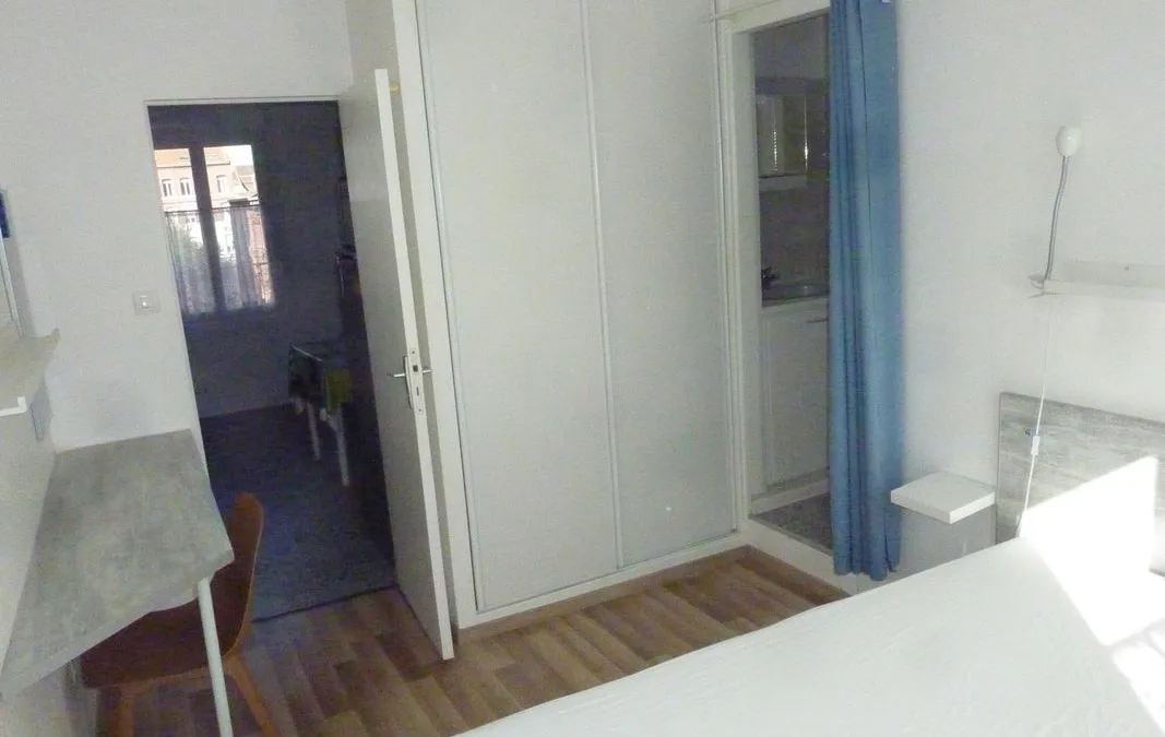 Photo 1