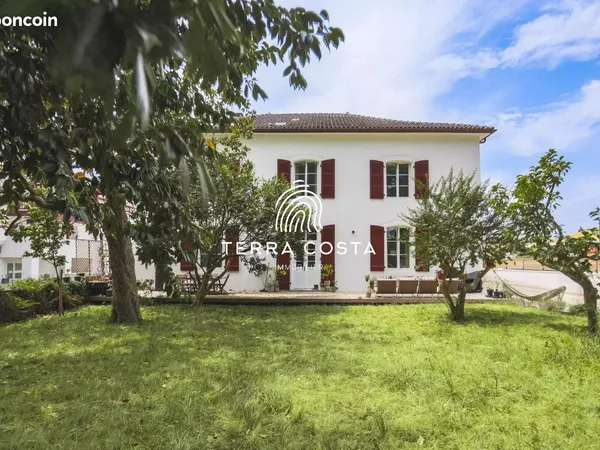 Duplex 5 pièces 156 m²