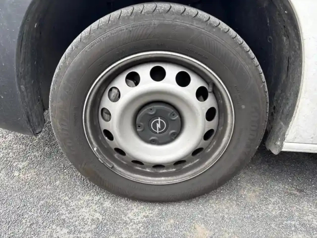 Opel Combo Cargo m 650 kg bluehdi 130 s&amp;s bvm6 — photo 15