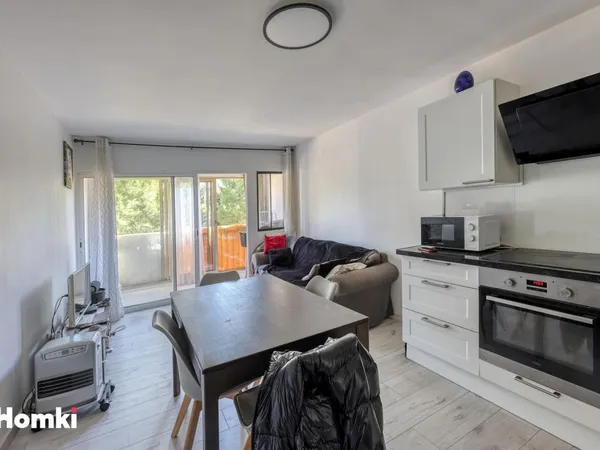 Appartement T3 en duplex de 28 m Carrez et 64 au sol à Six-Fours-les-Plages 83140, Chemin Repentance