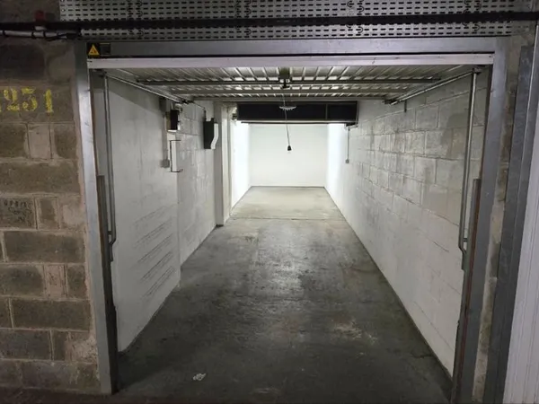 Box Stockage/parking