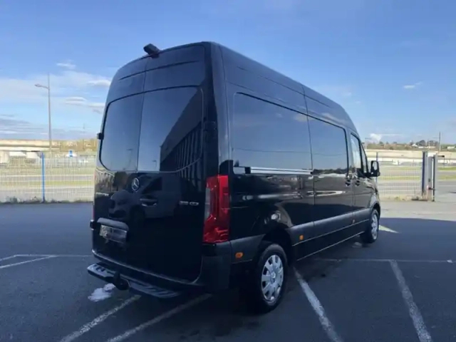 Mercedes Sprinter 215 cdi fourgon toit sureleve standard — photo 2