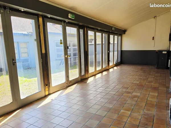 Maison 6 pièces 273 m²
