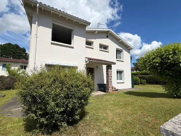 Maison 7 pièces 140 m²