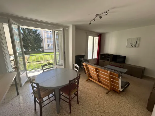 T2 MEUBLE PROCHE ikea /campus