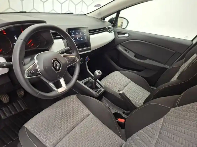 Renault Clio sce 65 — photo 36