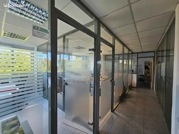 Bureaux 1 010 m²