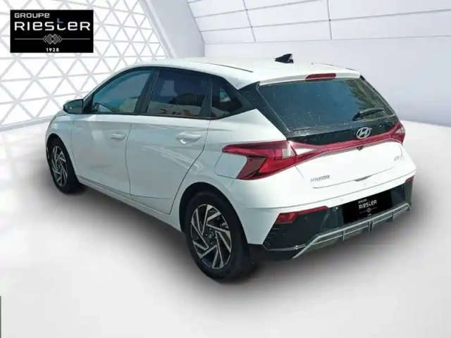 Hyundai I20 1.0 t-gdi 100 dct-7 hybrid 48v — photo 7