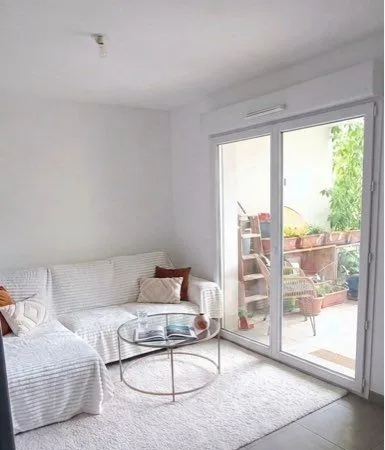 Appartement T2 40m2 avec jardin et terrasse en bois