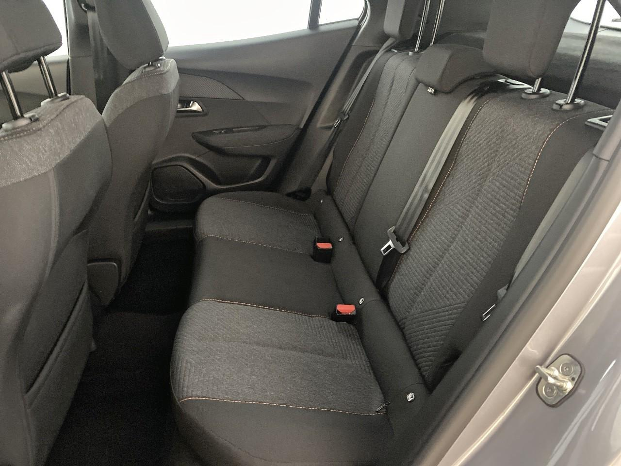 Peugeot 2008 hybrid 145 ch e-dcs6 style — photo 10