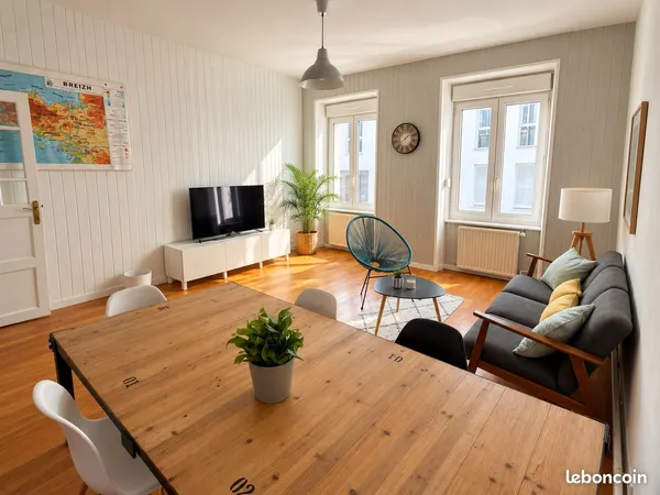 Location meublée 3 chambres centre-ville - Harteloire