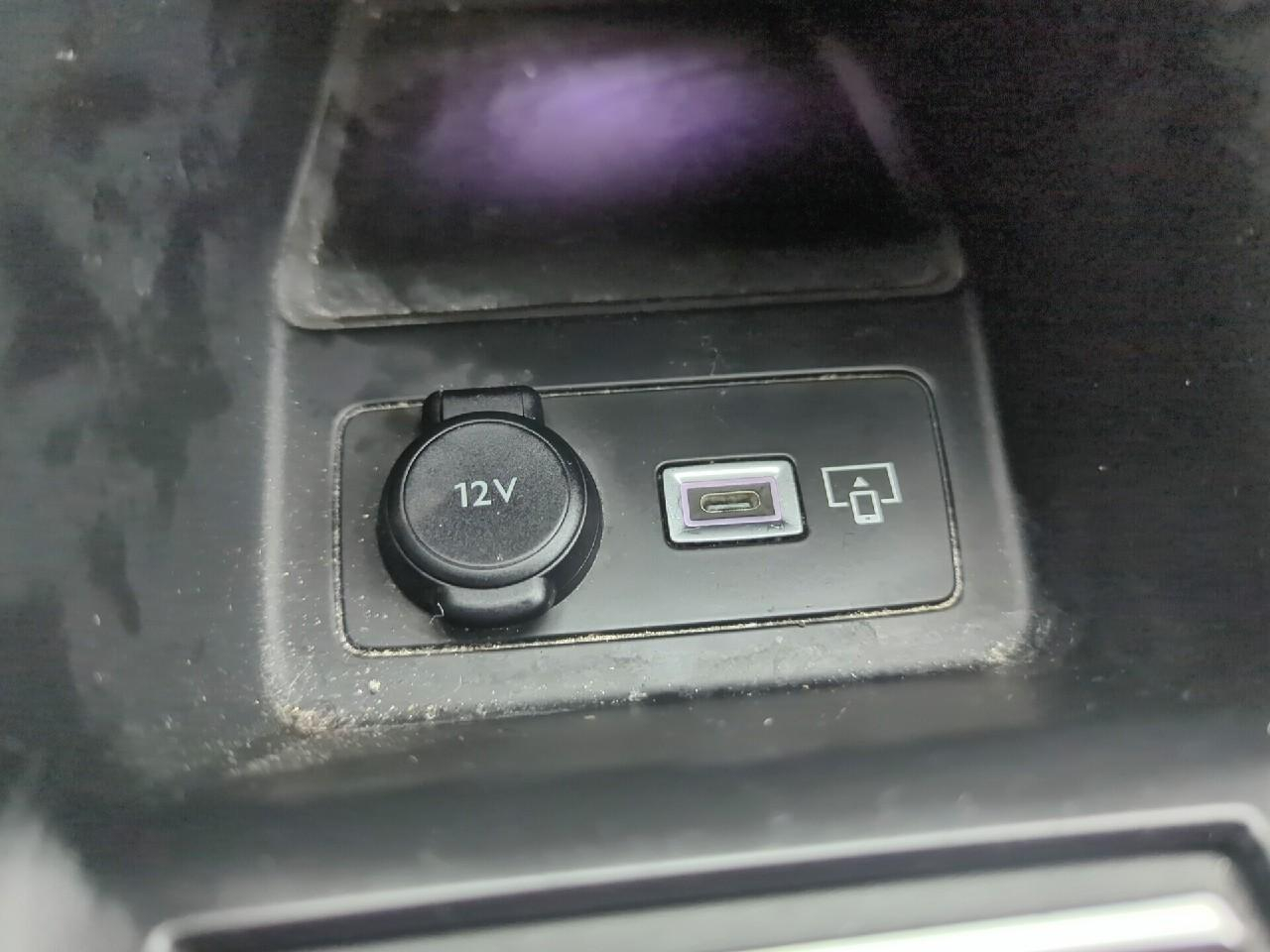 Peugeot 308 puretech 130ch s&s eat8 allure — photo 24