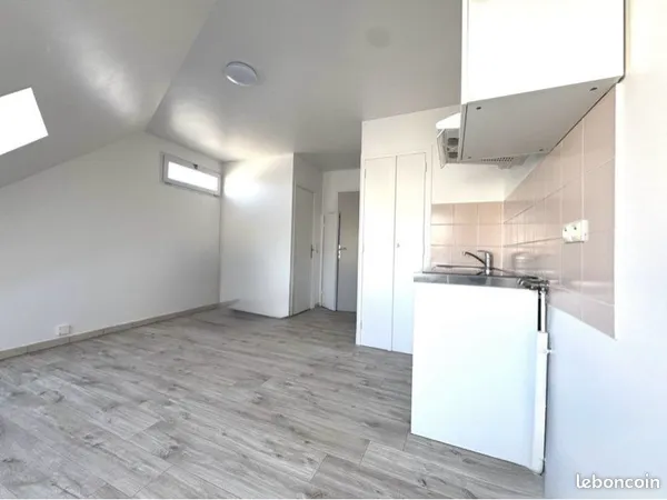 Studio rénové et lumineux - Centre-ville d'Herblay-sur-Seine