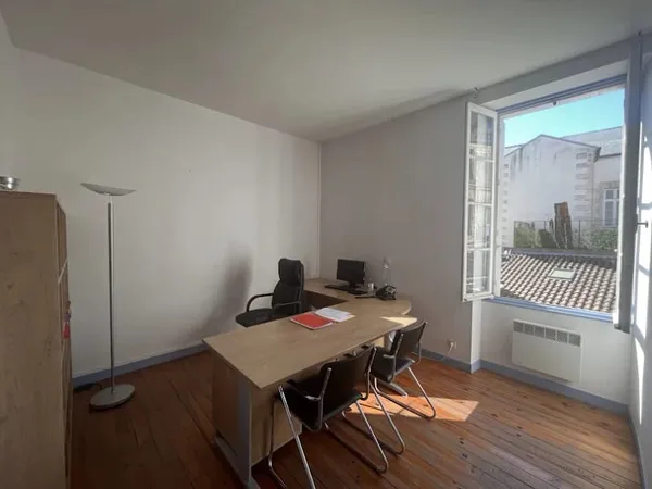Local 33 m²