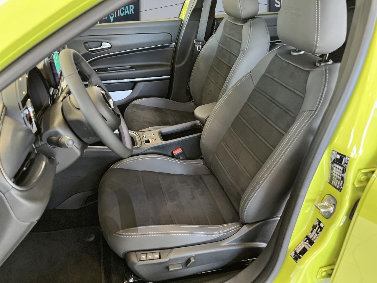Fiat 600 e 156ch 54kwh sport — photo 9