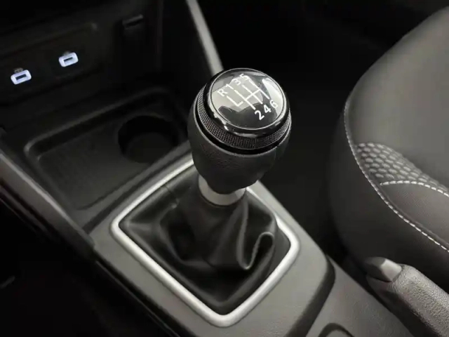 Dacia Duster eco-g 100 4x2 — photo 23