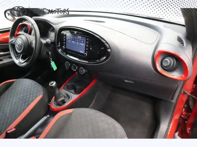 Toyota Aygo 1.0 vvt-i 72 design — photo 23
