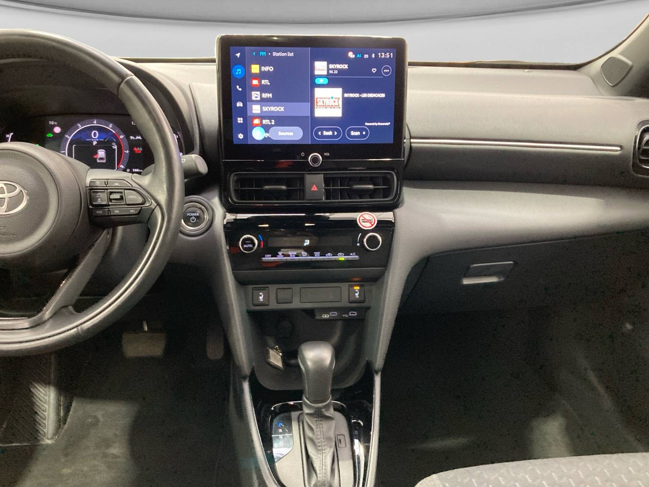 Toyota Yaris Cross — photo 14