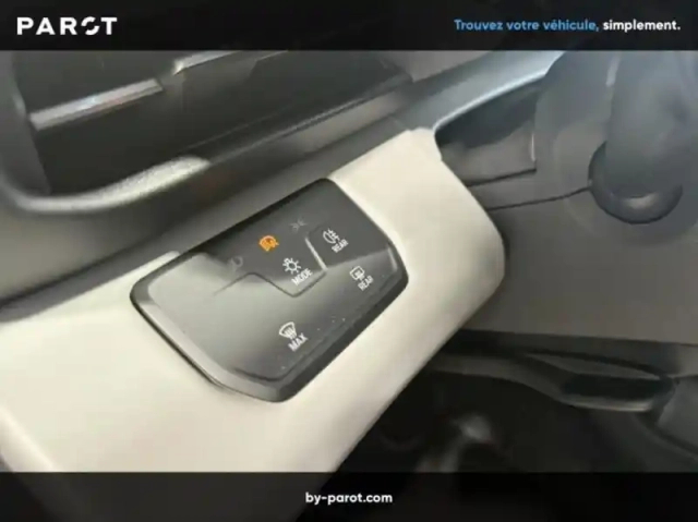 Ford Explorer 170ch standard range 52kwh style rwd — photo 18