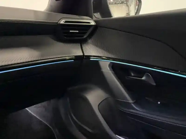 Peugeot 2008 electrique 50 kwh 136 ch — photo 57