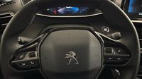 Peugeot 208 1.2 PureTech 100ch S&S Allure Pack 118g — photo 25