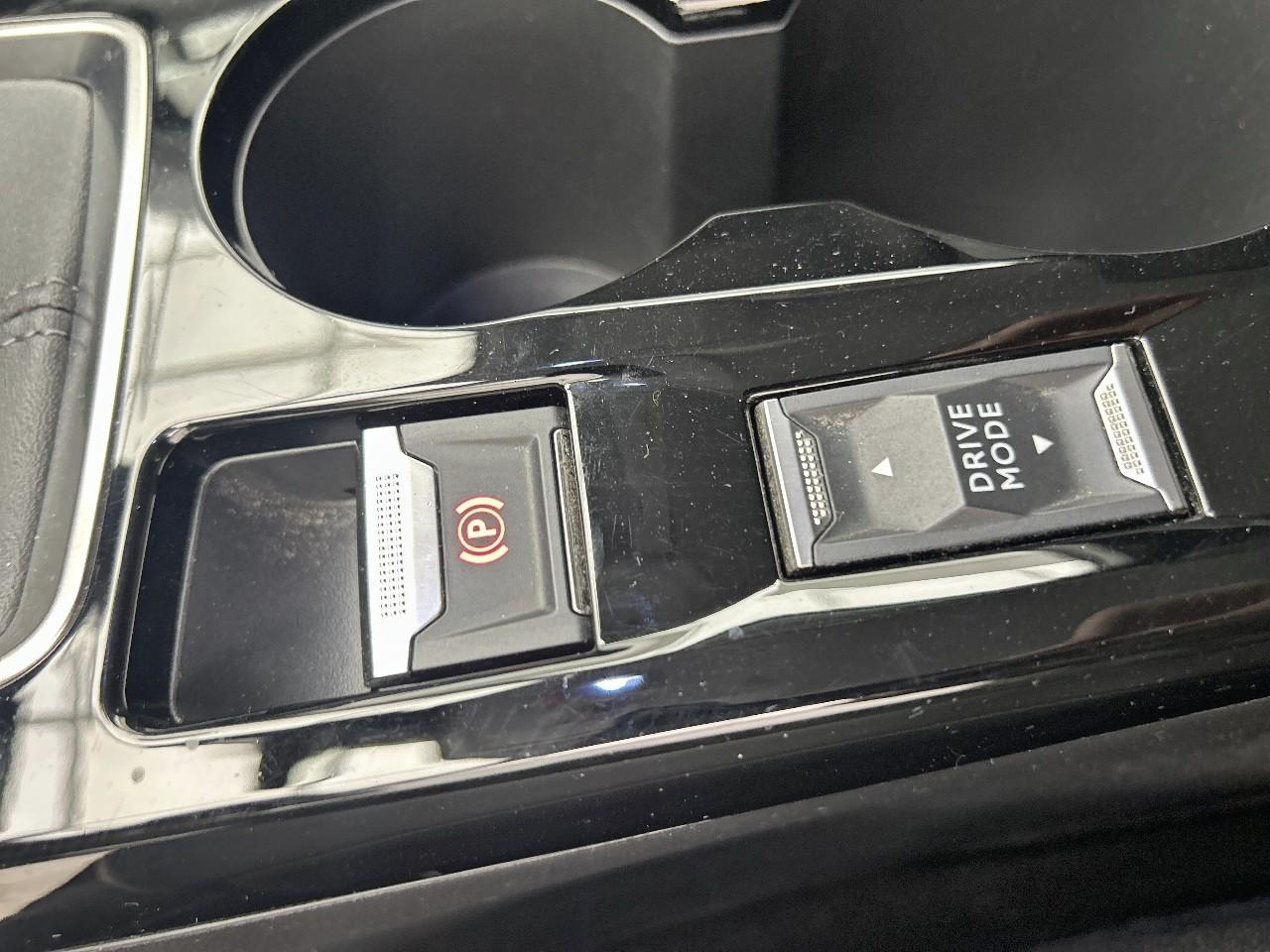 Peugeot 2008 puretech 130 s&s bvm6 allure — photo 18