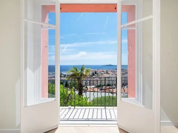 Appartement 4 pièces 190 m²
