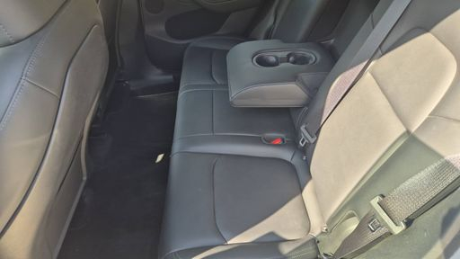 Tesla Model Y 275 Rwd - Standard Range – 2022 – 36852 km – Électrique – Boîte Automatique — photo 16
