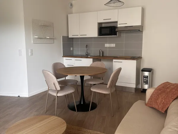 T1 MEUBLE A LOUER SAINT-MAUR-DES-FOSSES