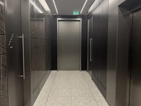 Plateau de bureaux de 189 m2 avec balcon de 15 m2