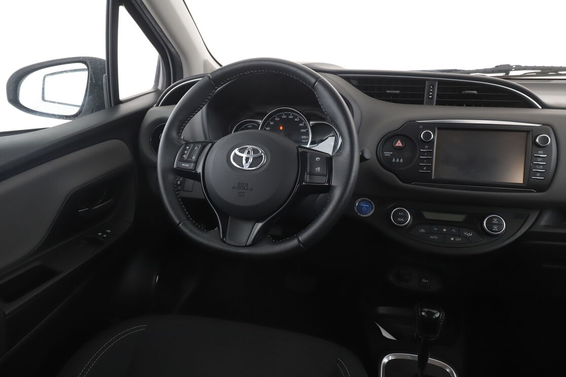 Toyota Yaris 1.5 Hybrid France — photo 12