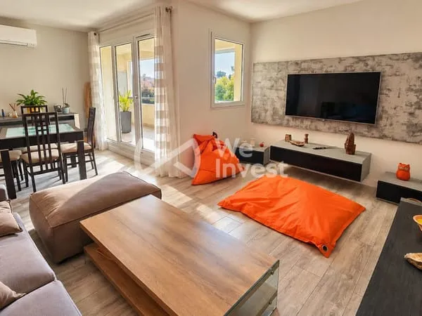 A vendre magnifique T4 rénové 80 m² + terrasse 12 m² + garag