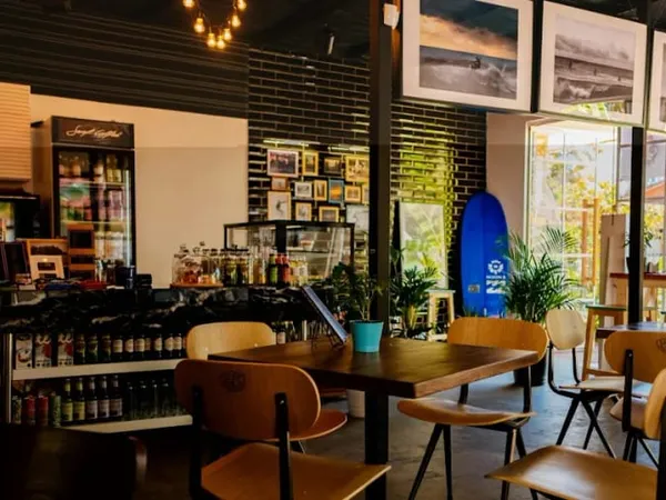 Commerce 174 m²