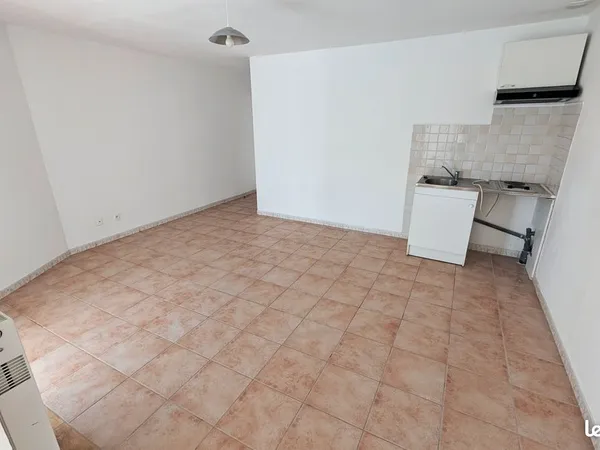 Studio plein pied + cours 30m2