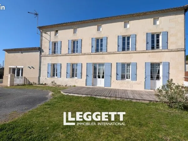 Maison 7 pièces 238 m²