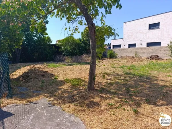 Terrain 430 m²