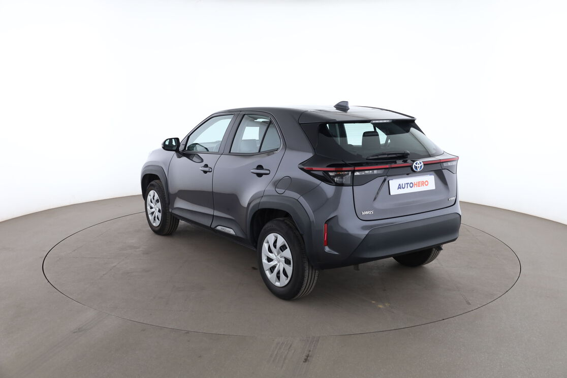 Toyota Yaris Cross 1.5 Hybride 2WD Dynamic — photo 3