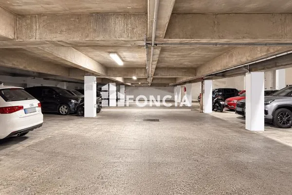 Parking 12 m²