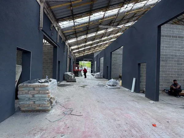 Garage - Dépôt - Entrepôt - Local de stockage 70 à 176 m² - Dès 600