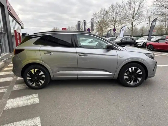 Opel Grandland 1.6 turbo 225ch hybride elegance business — photo 4