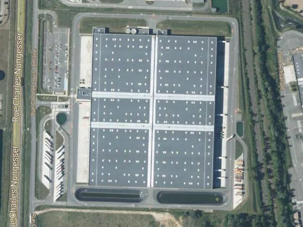 Entrepôt 155 m²