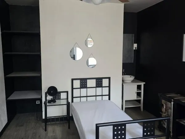 Chambre étudiantes N° 1 centre de Valenciennes 14.71 M2