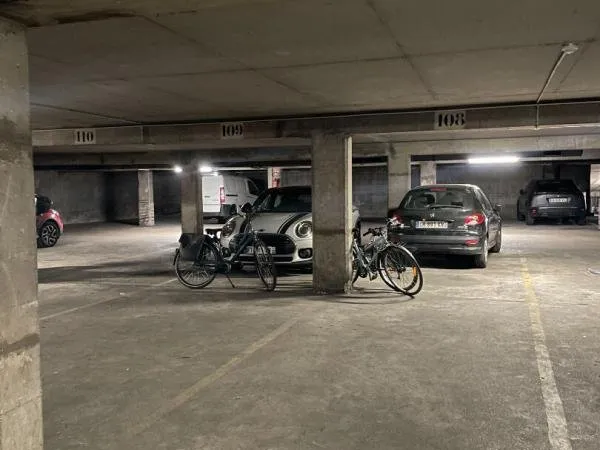 Parking / box Paris 75015